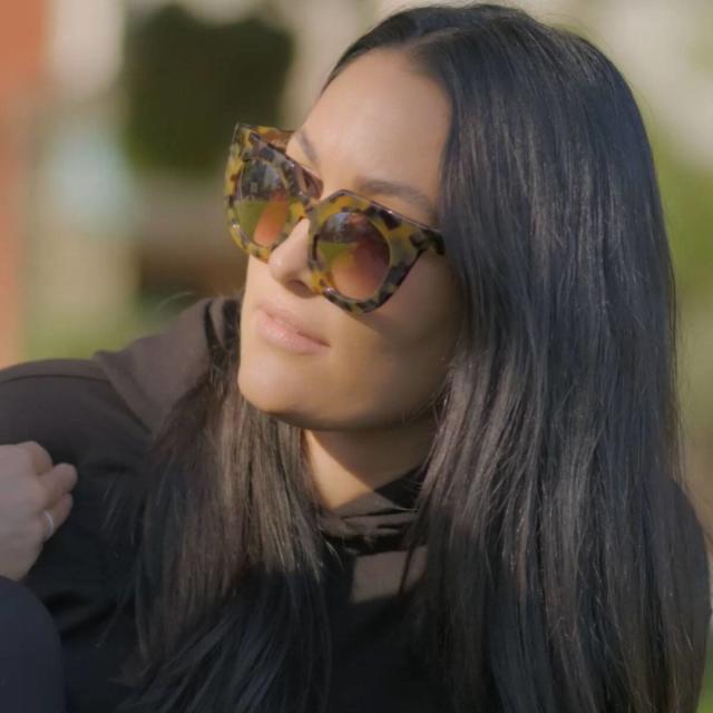 nikki bella sunglasses