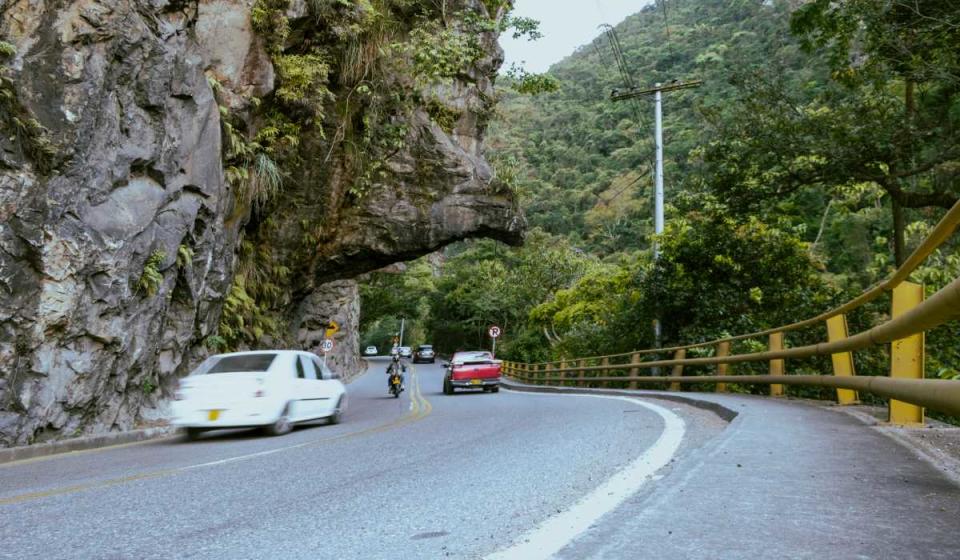 Sector Nariz del Diablo en la vía Bogotá-Girardot. Foto: Vía Sumapaz