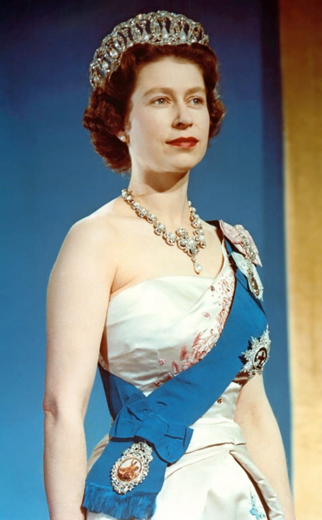 Queen Elizabeth, Crown, 1953