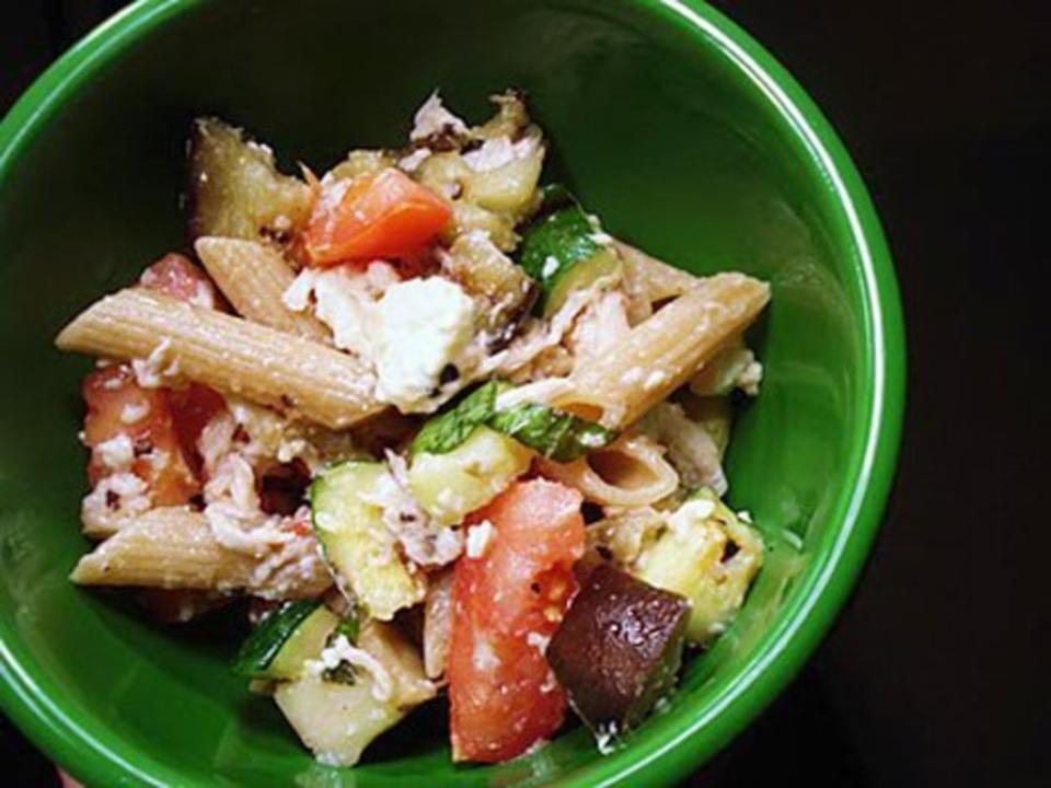 <p>The Kids Cook Monday</p><p>Eggplant and zucchini are grilled and tossed with <a href="https://www.yahoo.com/lifestyle/40-easy-dinner-recipes-start-150541696.html" data-ylk="slk:shredded chicken;elm:context_link;itc:0;sec:content-canvas;outcm:mb_qualified_link;_E:mb_qualified_link;ct:story;" class="link  yahoo-link">shredded chicken</a>, tomatoes and whole wheat penne pasta. </p><p><strong>Get the recipe: <a href="/31477/cookingwithmichellecomandthekidscookmondayorg/chicken-penne-with-grilled-zucchini/" data-ylk="slk:Chicken Penne With Grilled Zucchini;elm:context_link;itc:0;sec:content-canvas" class="link ">Chicken Penne With Grilled Zucchini</a></strong></p>