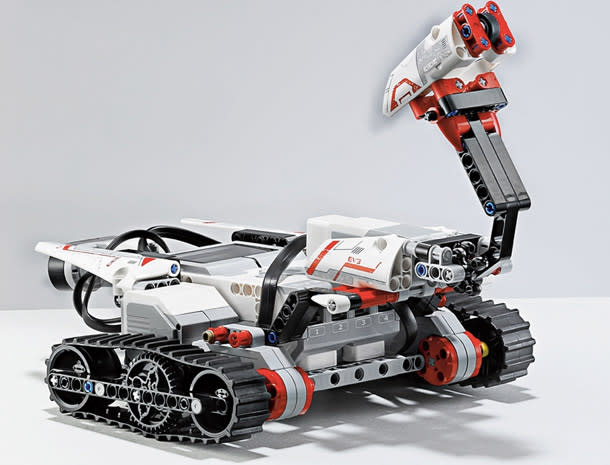 Introducing the Engadget x LEGO MINDSTORMS Manhattan robot contest