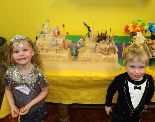 Seeing as they like to dress up for their celebrations, it should be no surprise Princess H and Prince G went all out for their 5th birthday bash. We dig his tux. (Photo: Instagram)