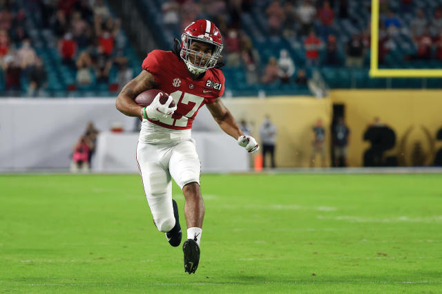 NFL Draft 2021: Giants get an Alabama WR (DeVonta Smith or Jaylen Waddle?),  fill defensive holes