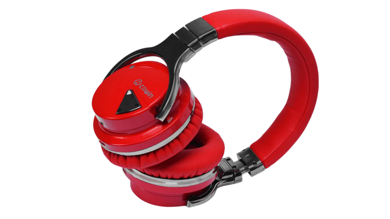 Cowin E7 headphones look good and sound even better! (Photo: HSN)