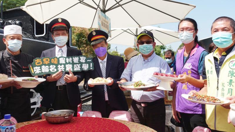 二水跑水節蒸汽火車之旅　去跑水吃辦桌滿足三種體驗