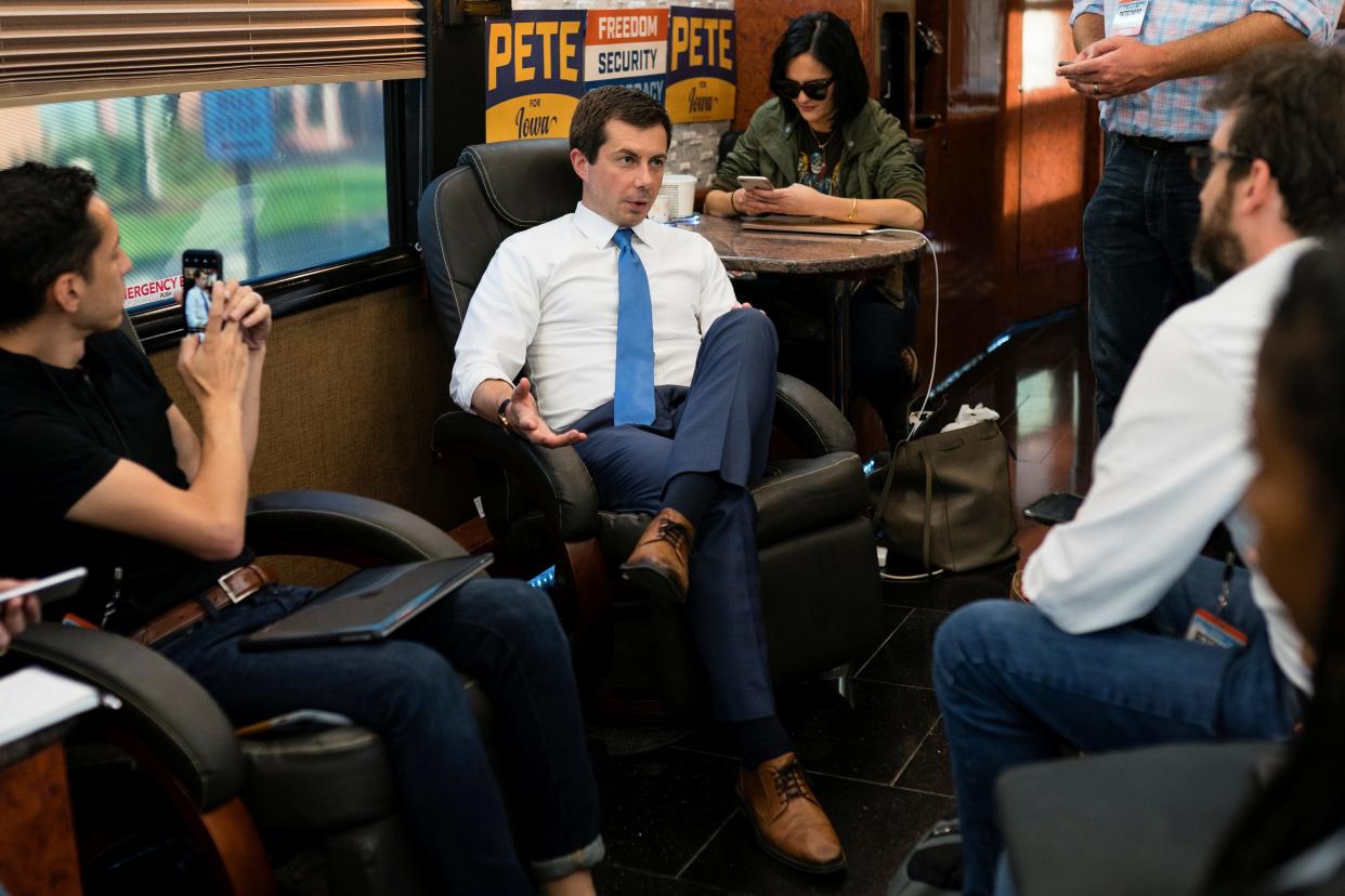 Mayor Pete campaign bus.JPG