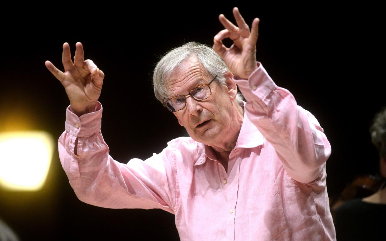 Sir John Elliot Gardiner conducting