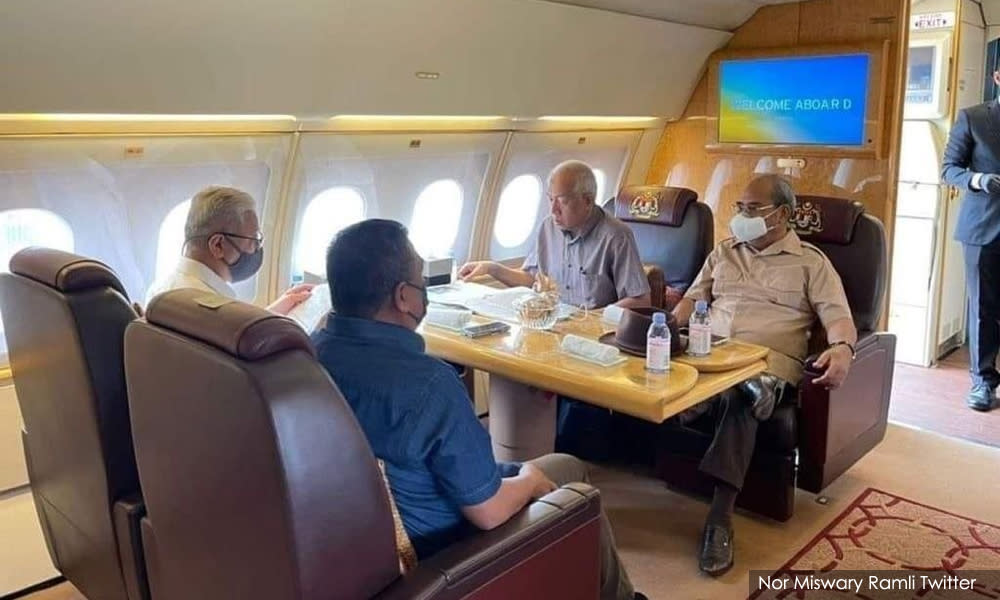 PM under fire after Umno MPs tag along to flood-ravaged Kedah districts