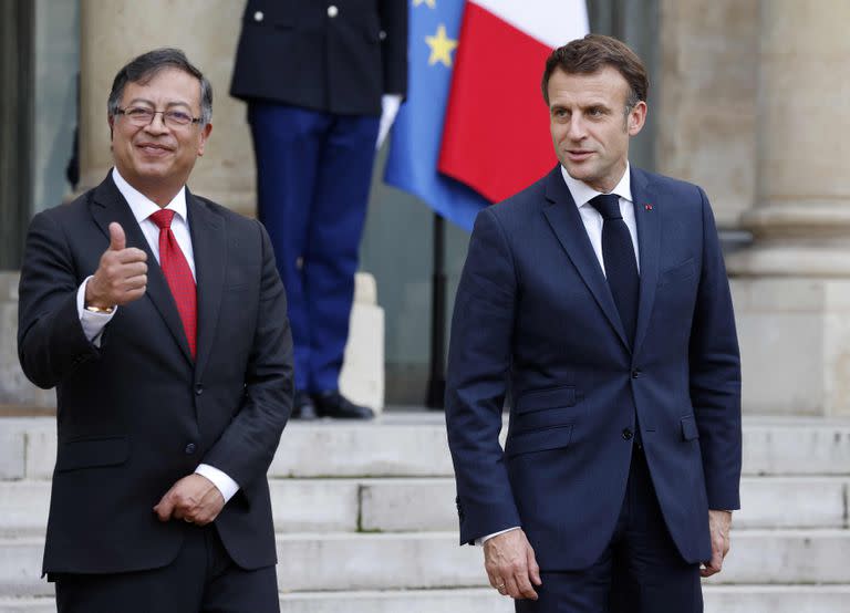 Emmanuel Macron y su par de Colombia, Gustavo Petro, en París