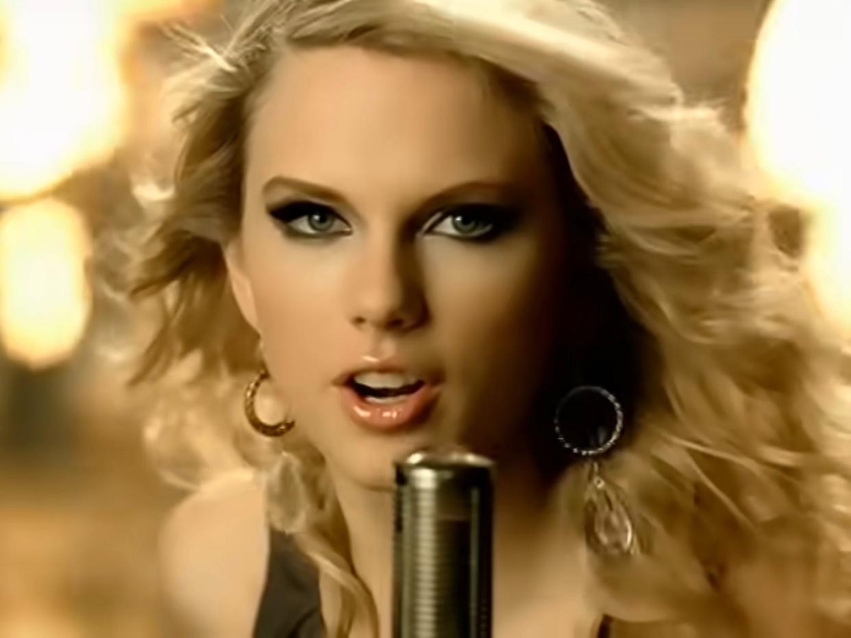 taylor swift picture to burn music video