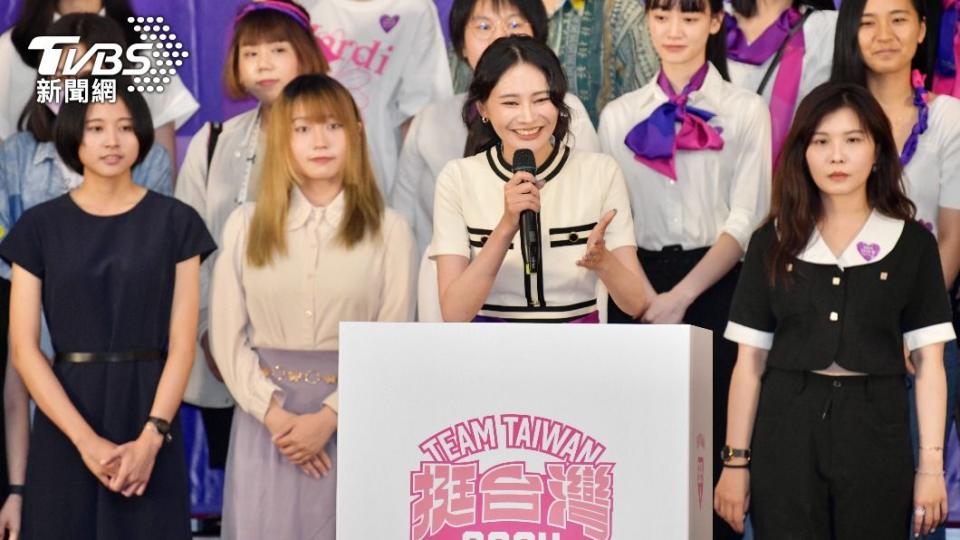 兼任青春女力團長的賴品妤出席「全國信賴台灣姊妹會」。（圖／胡瑞麒攝）
