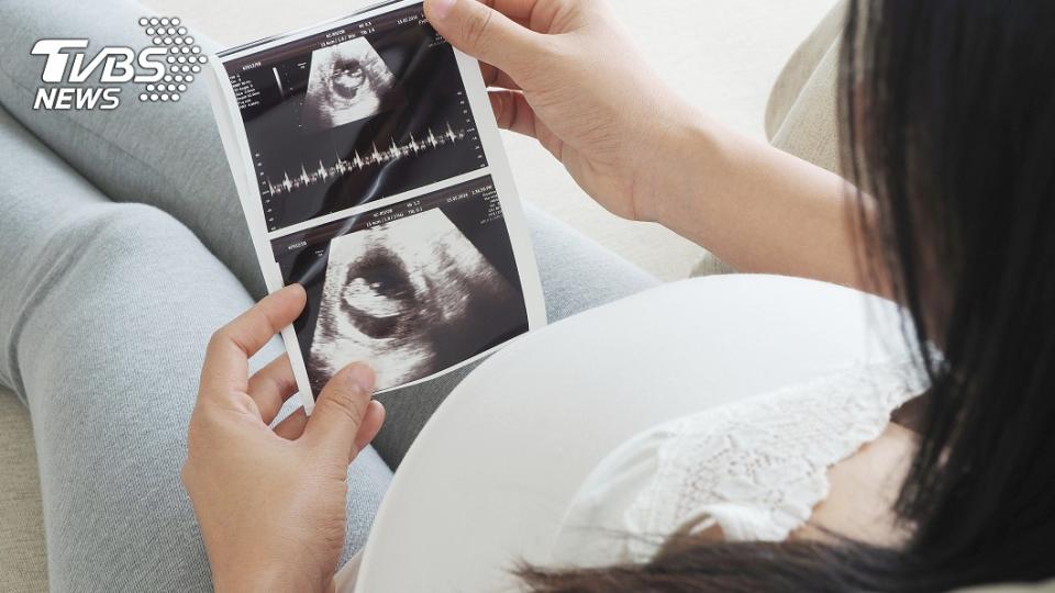 一名人妻在懷二寶時得知丈夫偷吃，她打算要拿掉孩子。（示意圖／shutterstock 達志影像）