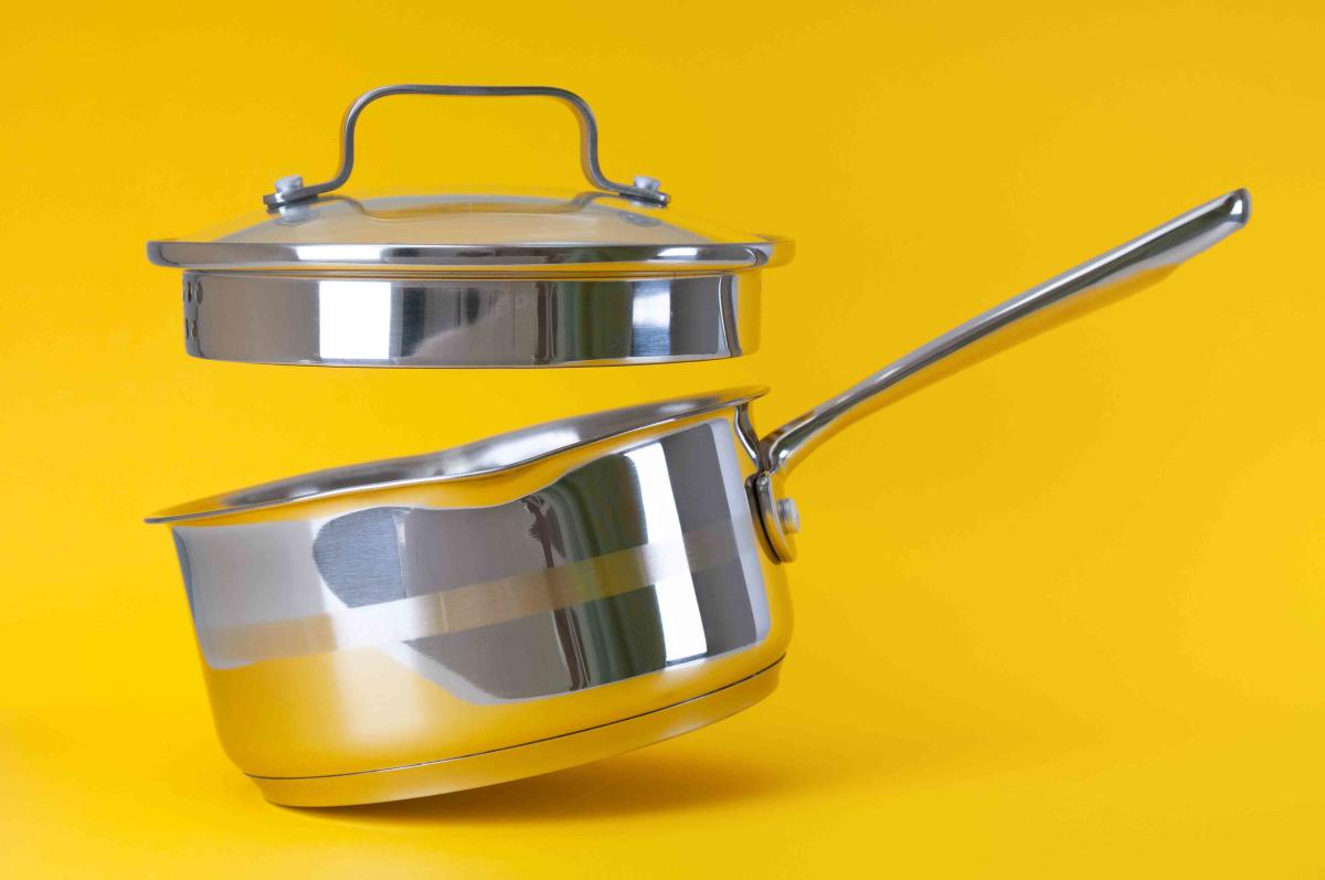 Cast iron, non-stick or stainless steel: Which cooking surface should you  be using? - ABC Everyday