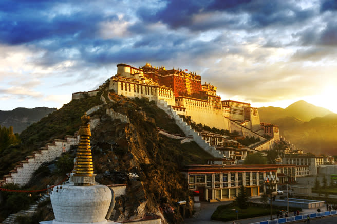 許多網友推薦大陸西藏必去。(示意圖，達志提供)