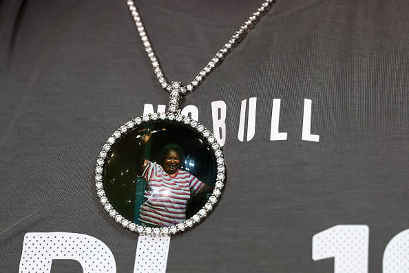 INDIANAPOLIS, INDIANA – FEBRUARY 28: Zion Logue #DL16 of the Georgia wears a pendant of his grandmother while speaking to the media during the NFL Combine at the Indiana Convention Center on February 28, 2024 in Indianapolis, Indiana. (Photo by Kevin Sabitus/Getty Images)