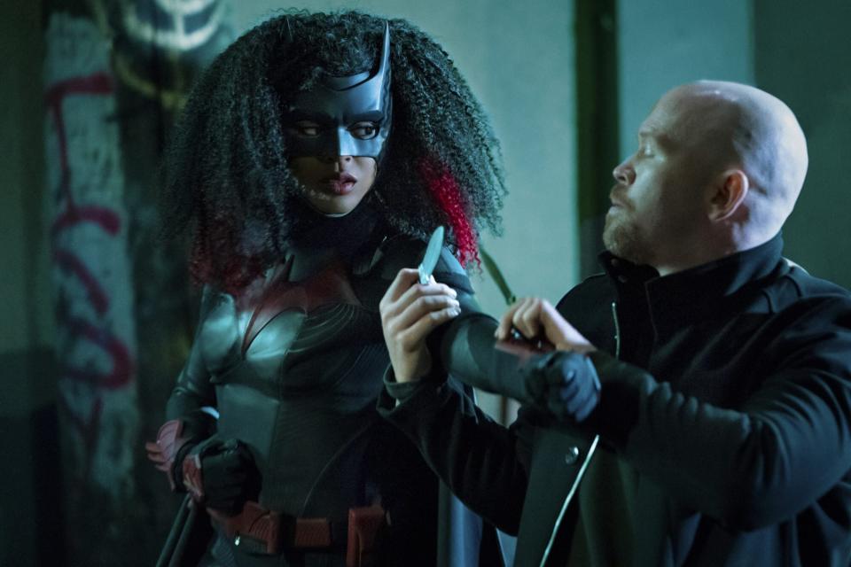 Batwoman -- “Bat Girl Magic!” -- Image Number: BWN203b_0001r -- Pictured (L - R): Javicia Leslie as Batwoman and Alex Morf as Victor Zsasz -- Photo: Katie Yu/The CW -- © 2021 The CW Network, LLC. All Rights