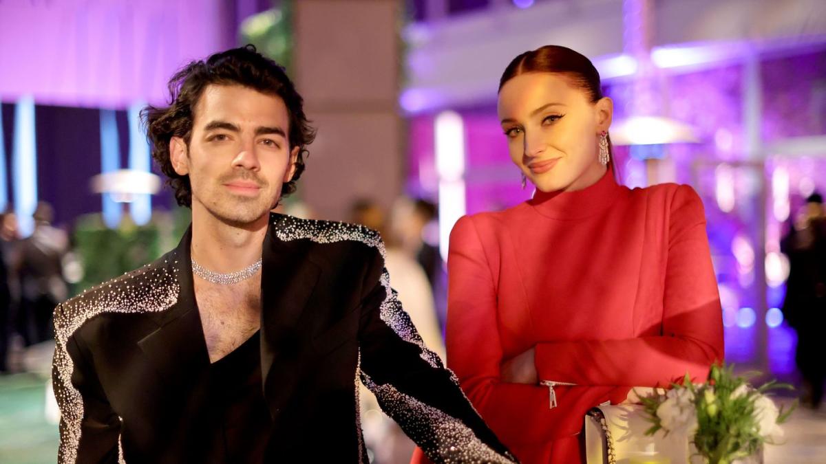 Joe Jonas, Sophie Turner issue joint statement about their divorce - ABC  News