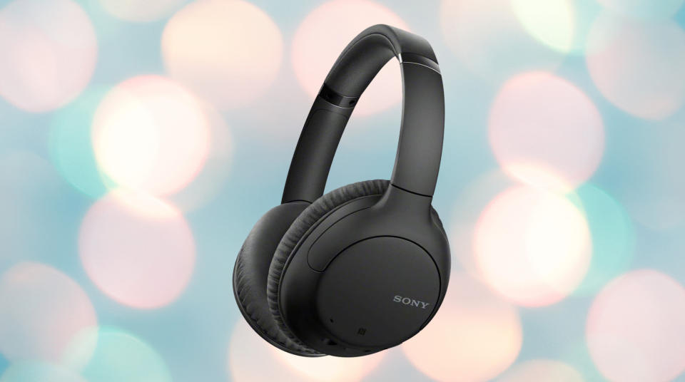 Prime Day deal: Save over 60 percent on these noise-canceling headphones! (Photo: Amazon)