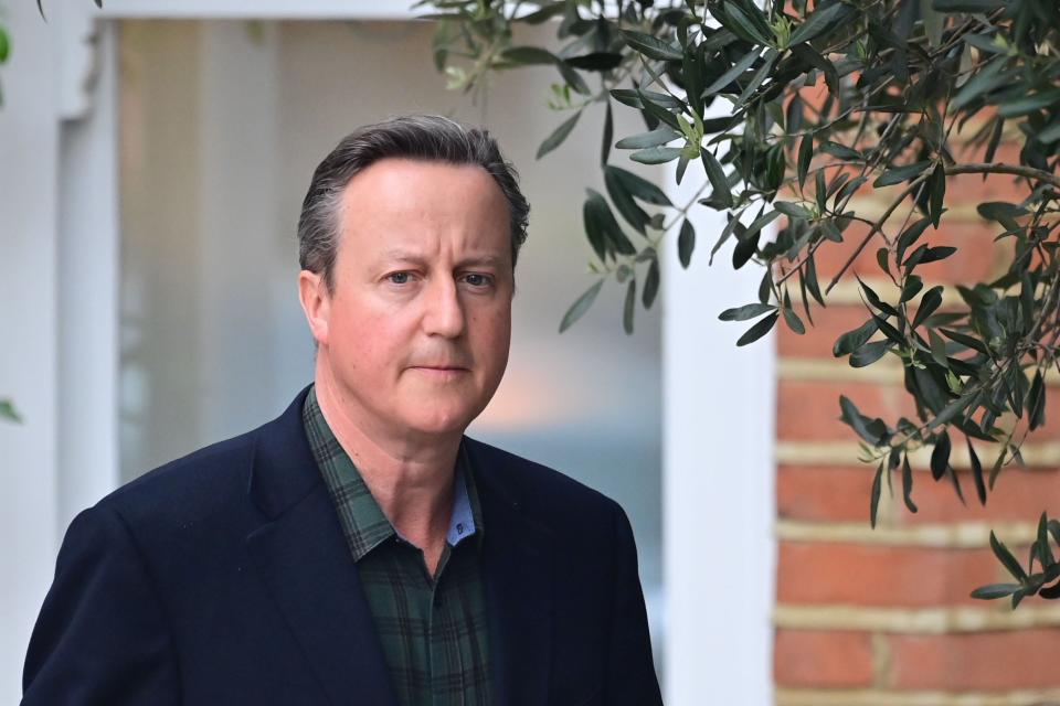 LONDON, ENGLAND - MAY 13: Former Prime Minister David Cameron leaves his home to give evidence to a select committee on Greensill, on 13 May, 2021 in London, England. (Getty Images)