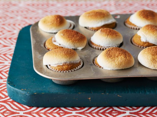 Sweet Potato-Marshmallow Mini Cupcakes