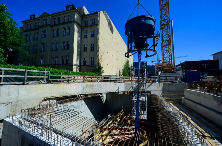 Le chantier de construction d'un bassin souterrain de déversement des eaux de pluie dans le quartier de Mitte à Berlin, le 17 mai 2024 (AFP - John MACDOUGALL)