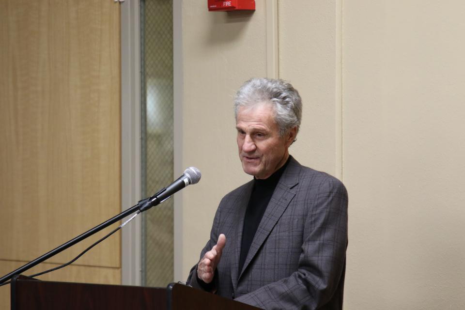 Famed western artist and Carlsbad native Gary Niblett speaks during an induction ceremony on Jan. 28, 2023 at the Carlsbad Hall of Fame.