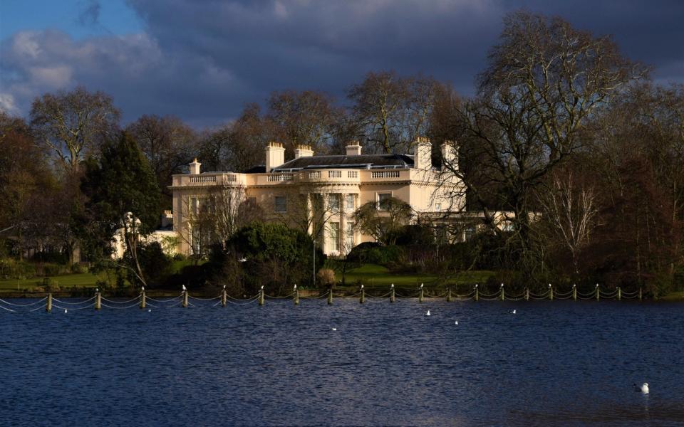 London, United Kingdom - February 20 2019: Holme mansion on the Inner Circle in Regents Park daytime - VV Shots/Getty Images