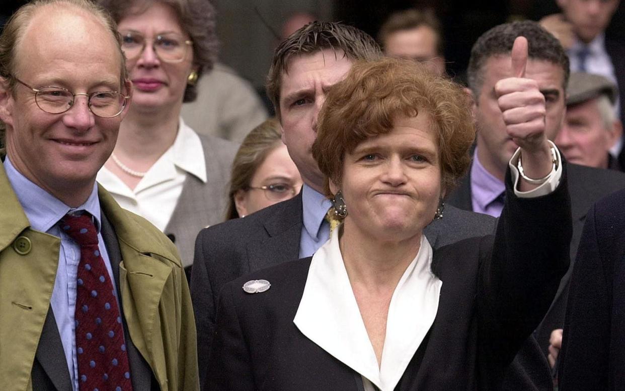 Lipstadt outside the High Court in London in 2000