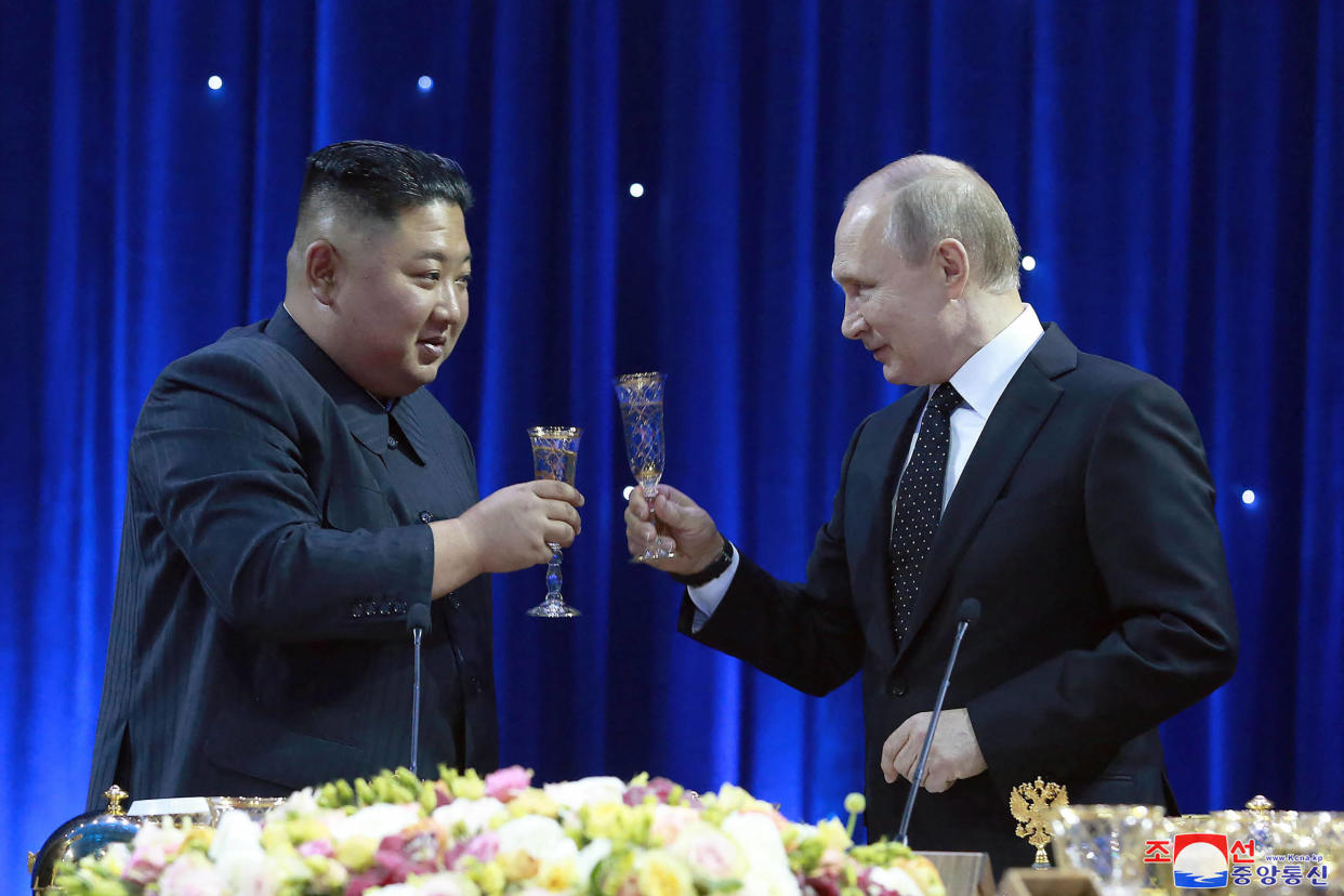 L’une des rares visites de Kim Jung Un à l’extérieur de son pays était pour rencontrer le président russe Vladimir Poutine en avril 2019. 