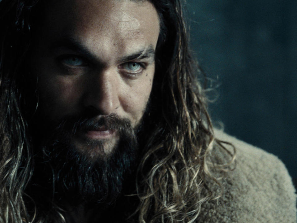 Nach einem Gastauftritt in "Batman v Superman: Dawn of Justice" und seinem spektakulären und actionreichen Debüt in "Justice League" bekommt Jason Momoa alias Aquaman Ende nächsten Jahres seinen sauer verdienten Solofilm. Außerdem mit dabei: Amber Heard, Nicole Kidman und Willem Dafoe. (Bild-Copyright: Moviestore/REX Shutterstock)