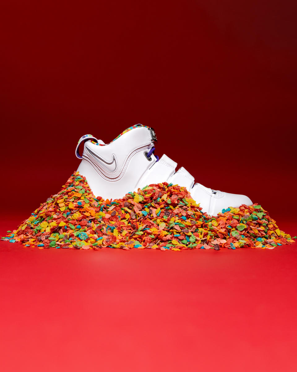 Nike LeBron 4 "Fruity Pebbles" colorway