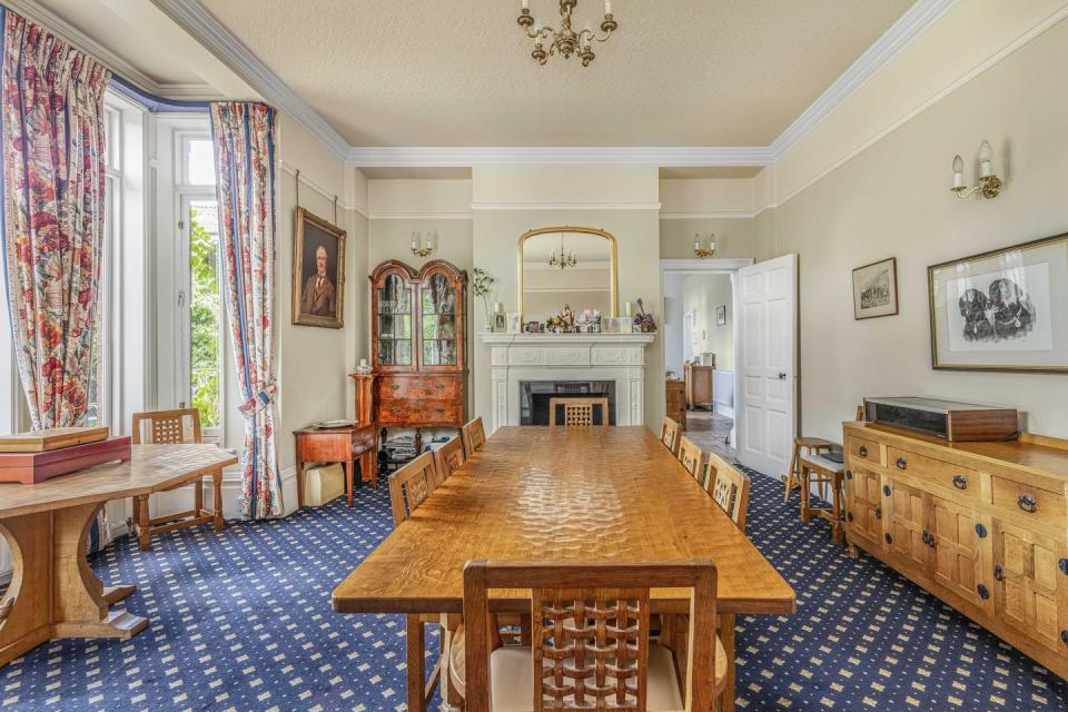 waterside mansion once owned by the fortnum and mason family for sale in richmond