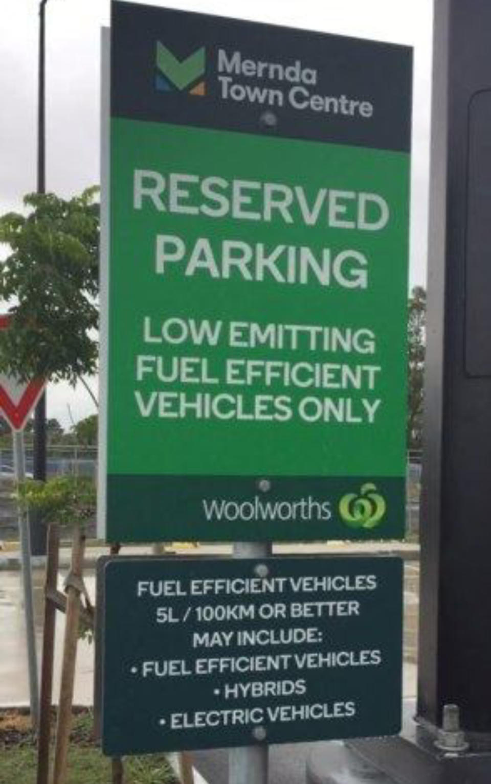 Low emissions vehicles only parking sign at Woolworths carpark