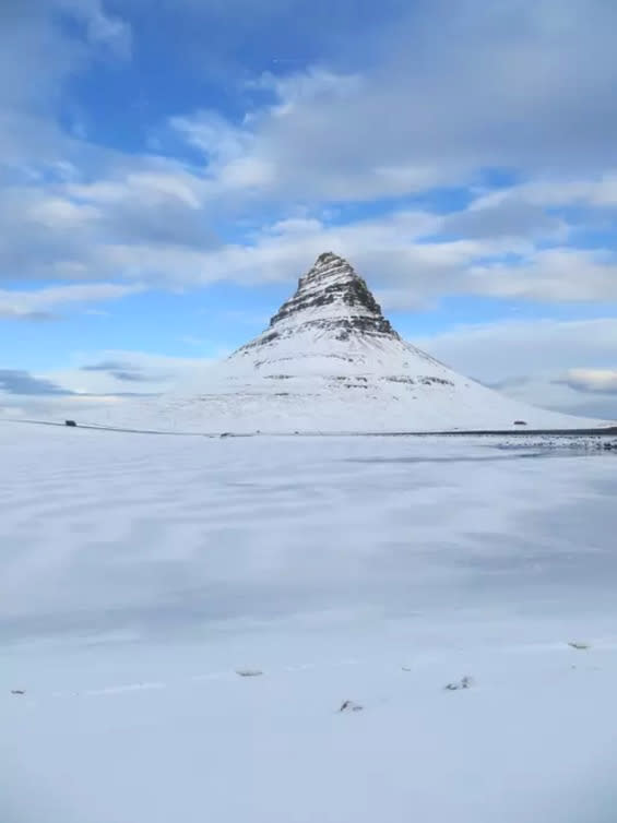 <p>And here’s the mountain after the real-life winter has come. <br>(Airbnb) </p>