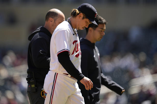 MLB Minnesota Twins pitcher Kenta Maeda 001