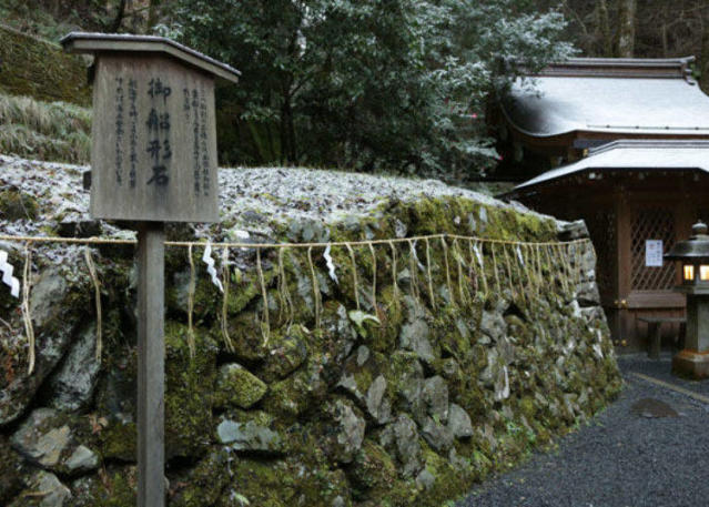 京都貴船神社四季好風景，祭拜水神的美麗神社及結緣聖地