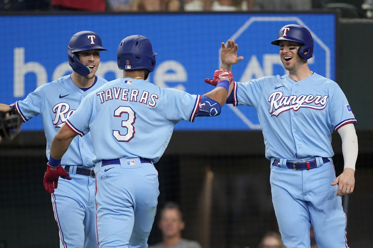 Video: Rangers go back to back to back against Mariners - NBC Sports