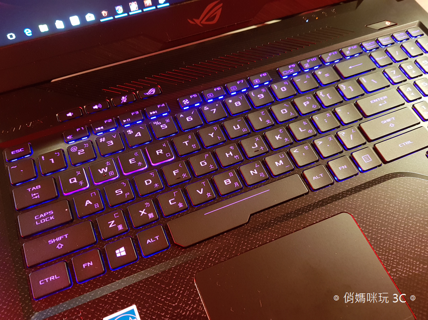 ASUS 華碩 ROG 玩家共和國推出 ROG Chimera、Strix SCAR 與 Strix Hero 三款全新電競筆電！