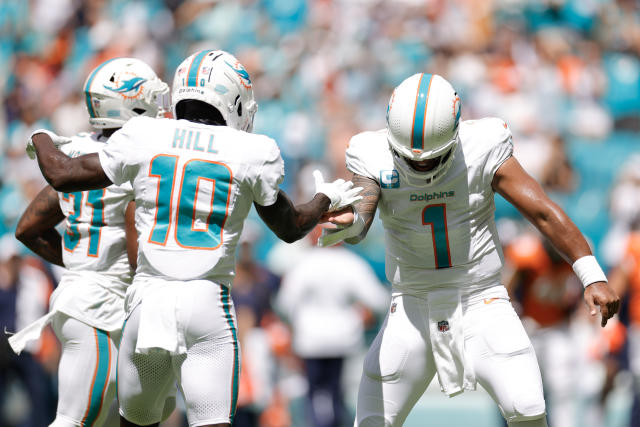 Bills seek to slow Dolphins' speedy offense in early showdown