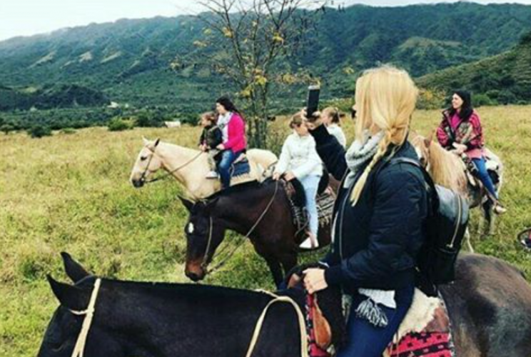 En este momento Nicole está en Salta junto a sus tres hijas. Foto: Iinstagram.com/nikicubero