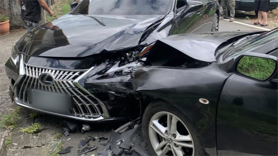 竹警匪上演追逐戰　百萬新車遭撞車主無奈