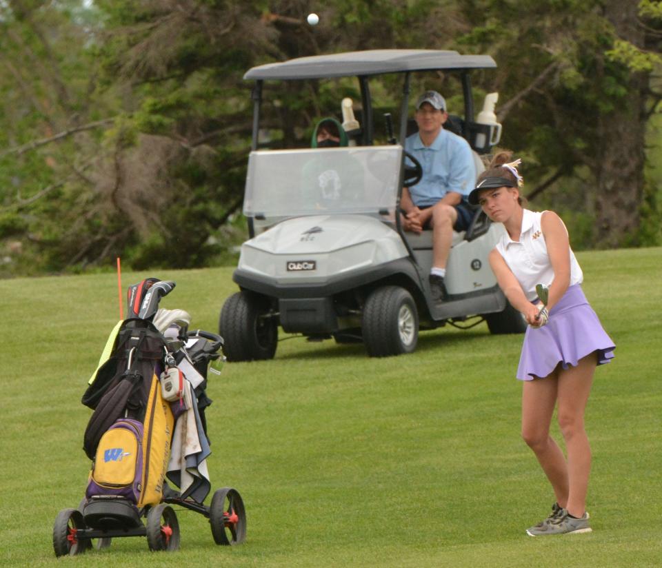 Watertown's Riley Zebroski chips to No. 18 Tuesday during the final round of the 2022 state Class AA girls golf tournament at the Brookings Country Club. Zebroski medaled with a seventh-place finish, shooting 159.