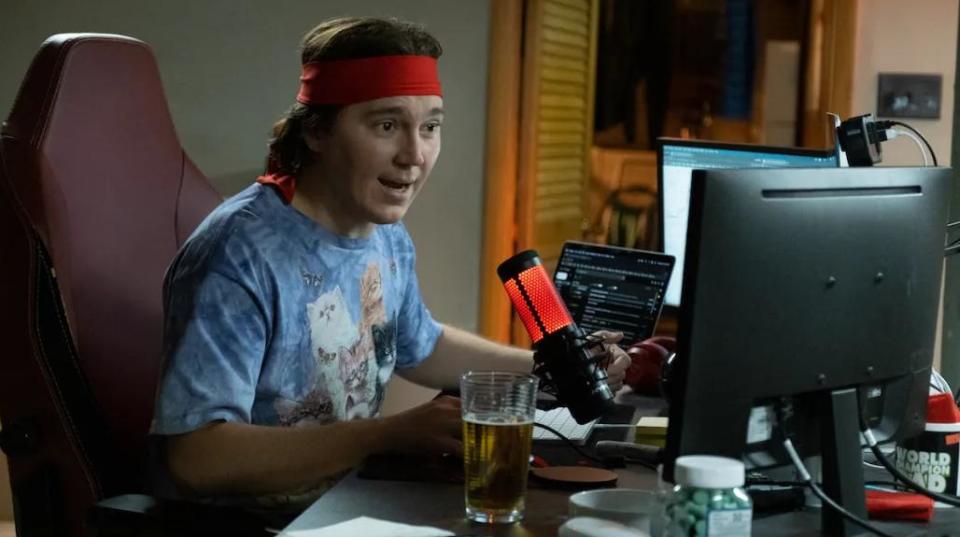 In Dumb Money Paul Dano plays Keith Gill, aka Roaring Kitty, who rallied retail stock market traders to buy Gamestop shares. 