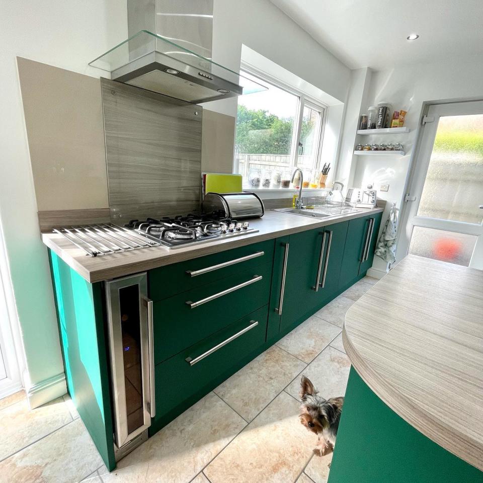 The kitchen was given a fresh new look. (Latestdeals.co.uk)