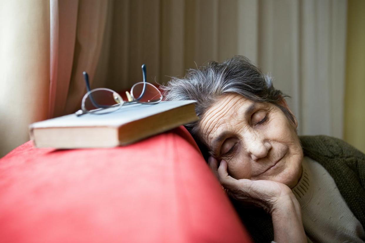 <span class="caption">Older adults who nap at least once for more than an hour a day have a 40% higher chance of developing dementia.</span> <span class="attribution"><a class="link " href="https://www.gettyimages.com/detail/photo/falling-asleep-royalty-free-image/108269786" rel="nofollow noopener" target="_blank" data-ylk="slk:ozgurdonmaz/E+ via Getty Images;elm:context_link;itc:0;sec:content-canvas">ozgurdonmaz/E+ via Getty Images</a></span>