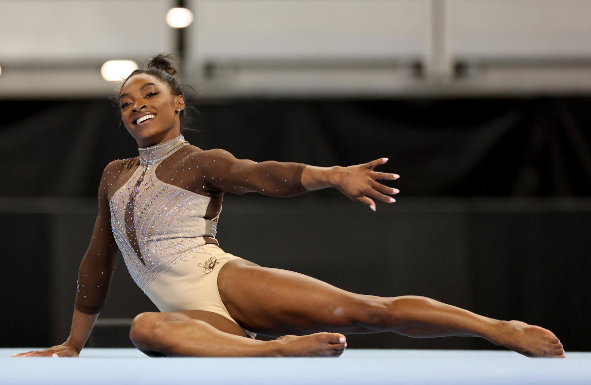 Simone Biles clinches record 9th all-around title at U.S. championships in preparation for Paris Olympics.