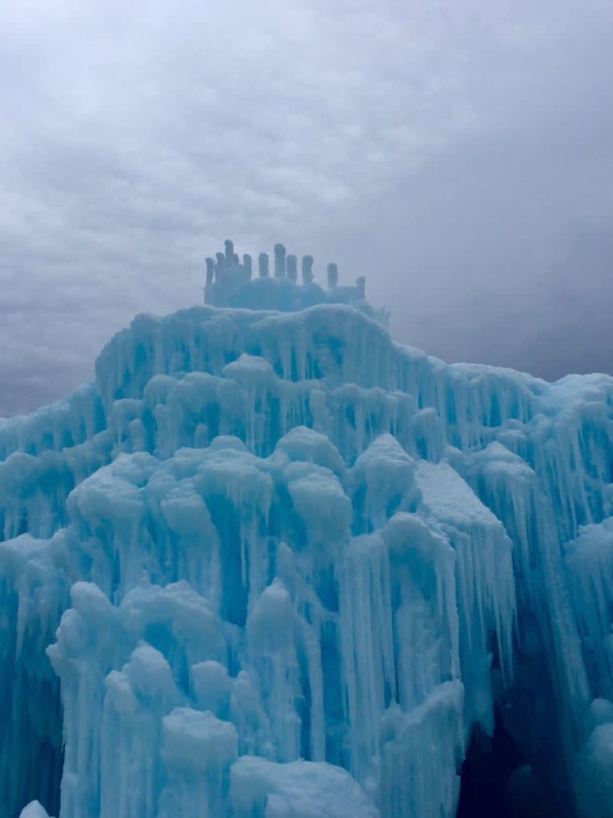 New Hampshire: Ice Castle