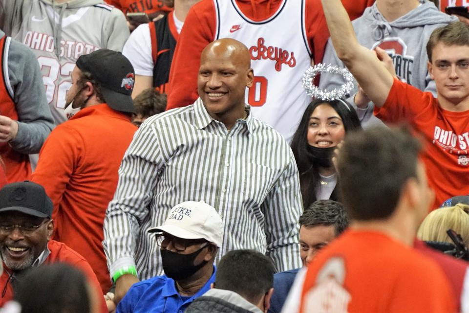 Former Ohio State linebacker Ryan Shazier takes in the Buckeyes' basketball game against Duke on Nov. 30, 2021.