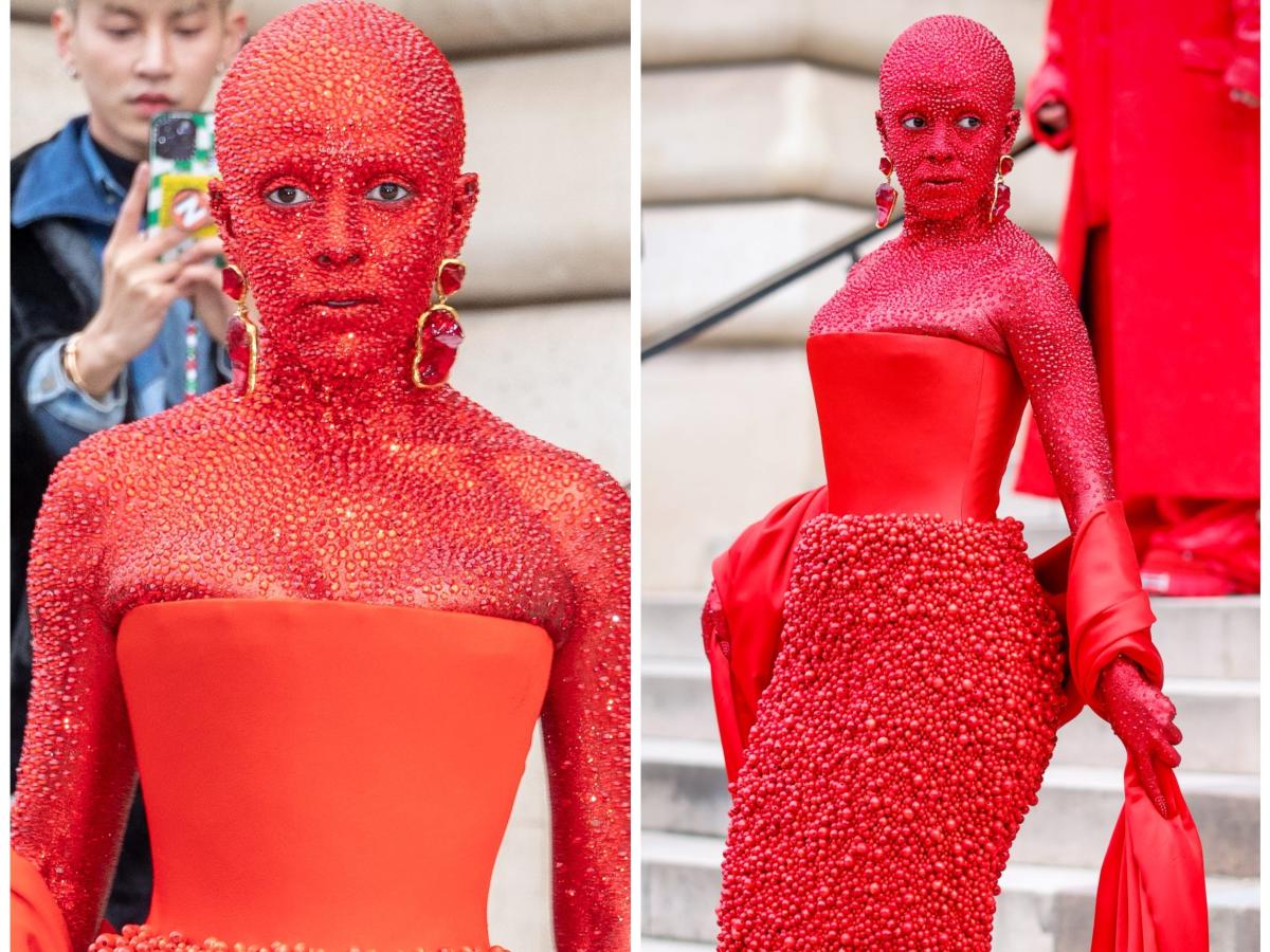 Doja Cat Wore 30,000 Crystals and Red Body Paint to Schiaparelli Show