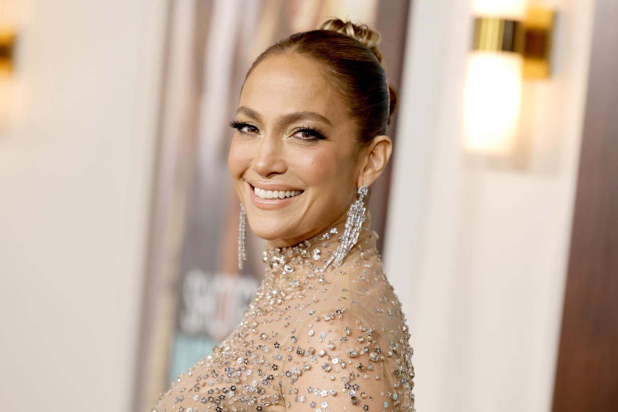 HOLLYWOOD, CALIFORNIA - JANUARY 18: Jennifer Lopez attends the Los Angeles premiere of Prime Video's 